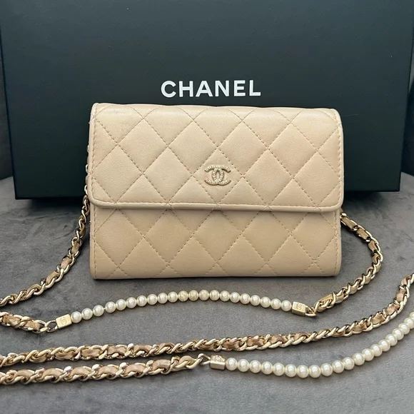 Chanel Pearl Crossbody Bag - Picture 1 of 17